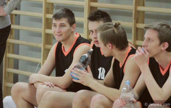 koszykowka-chopcow-gray-szkoy-srednie-foto-66366
