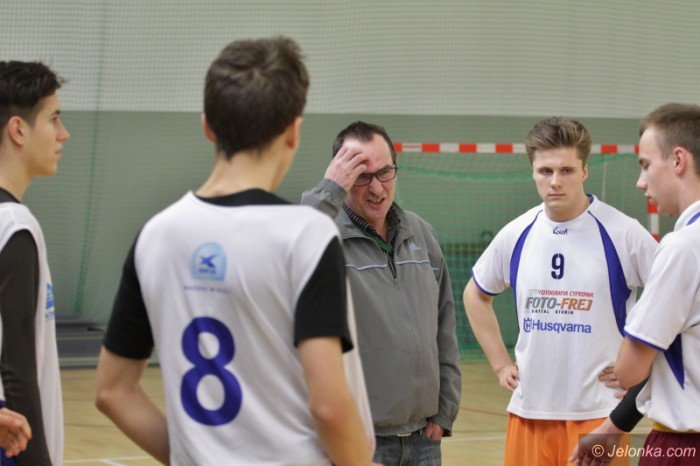 koszykowka-chopcow-gray-szkoy-srednie-foto-66366