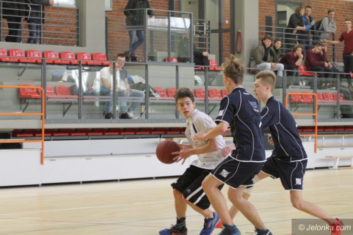 koszykowka-chopcow-gray-szkoy-srednie-foto-66366