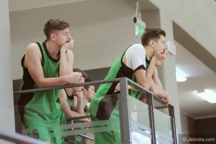 koszykowka-chopcow-gray-szkoy-srednie-foto-66366