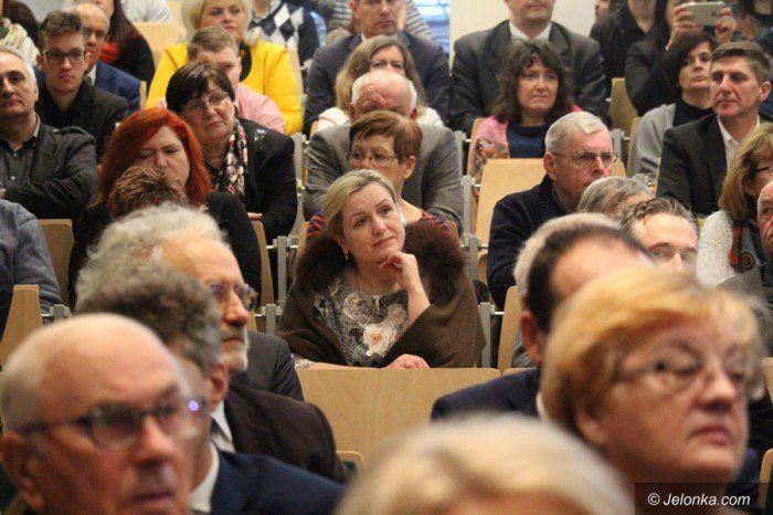 tumy-na-spotkaniu-z-wicepremierem-morawieckim-foto-66370