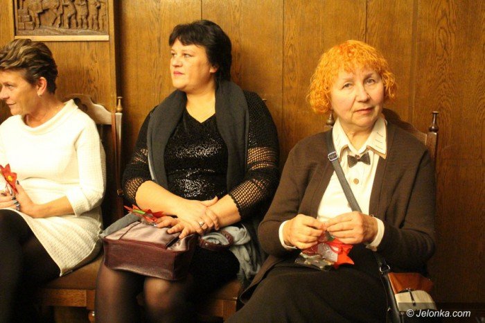 kobiety-opanoway-ratusz-byo-pieknie-foto-66471