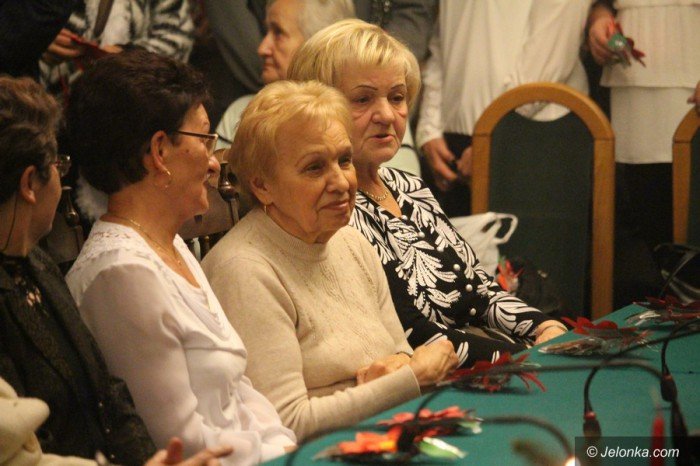 kobiety-opanoway-ratusz-byo-pieknie-foto-66471