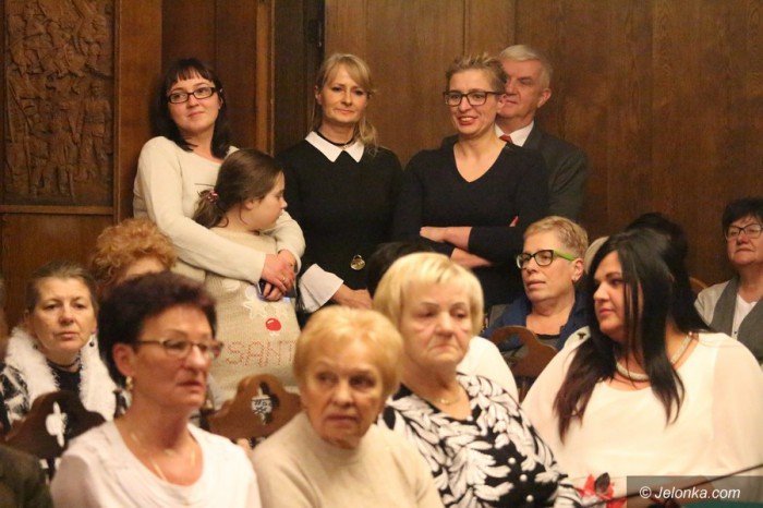 kobiety-opanoway-ratusz-byo-pieknie-foto-66471