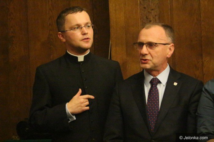 kobiety-opanoway-ratusz-byo-pieknie-foto-66471