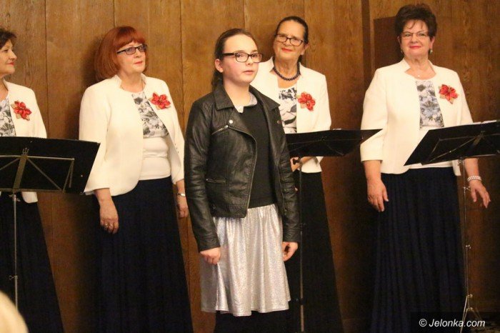kobiety-opanoway-ratusz-byo-pieknie-foto-66471