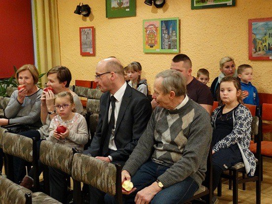 spotkanie-sympatykow-czworonogow-w-mdk-foto-66478