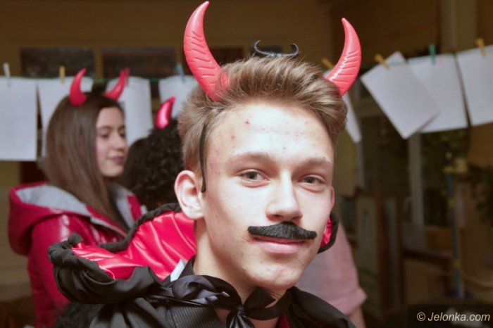 igraszki-z-diabem-w-omnicy-foto-66484