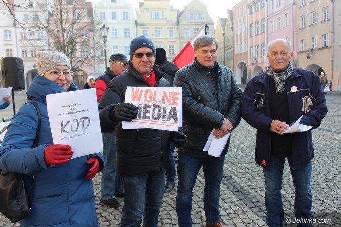 jeleniogorzanie-w-obronie-mediow-w-sejmie-foto-66496