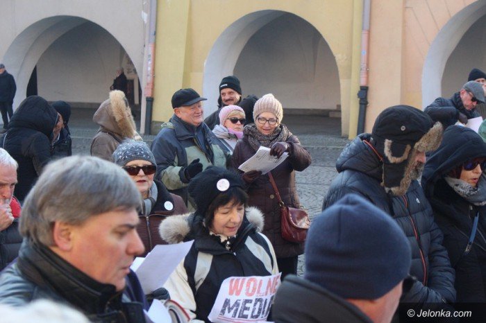 jeleniogorzanie-w-obronie-mediow-w-sejmie-foto-66496