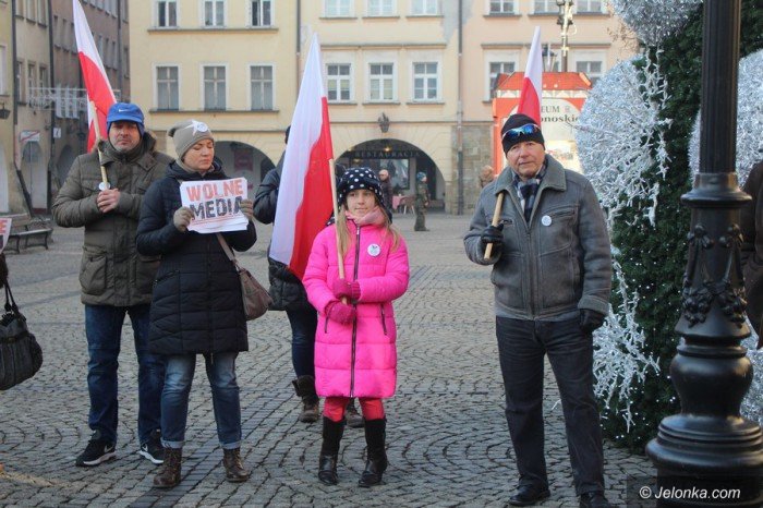 jeleniogorzanie-w-obronie-mediow-w-sejmie-foto-66496
