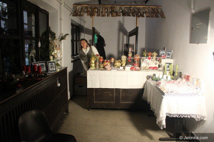pysznosci-i-cudenka-na-jarmarku-bozonarodzeniowym-foto-66510