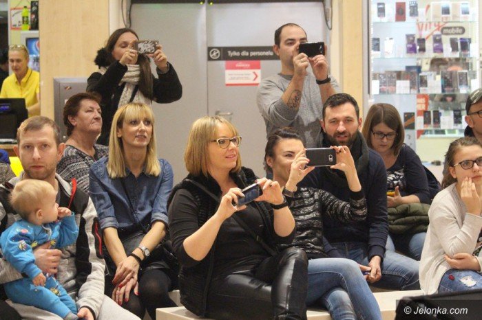 swiateczne-melodie-w-galerii-sudeckiej-foto-66511