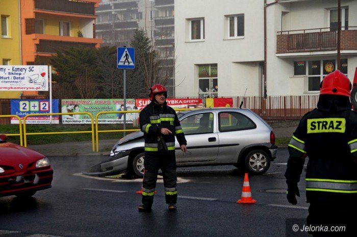 wypadek-na-krzyzowce-sygietynskiego-i-kiepury-foto-66514