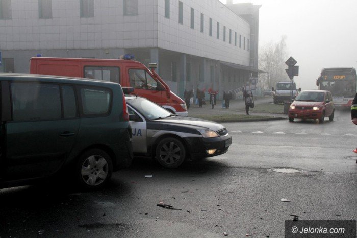 wypadek-na-krzyzowce-sygietynskiego-i-kiepury-foto-66514
