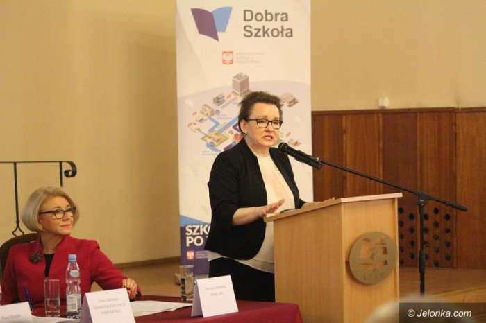 minister-zalewska-jelenia-gora-zyska-na-reformie-foto-66528