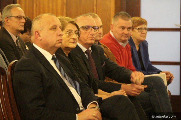minister-zalewska-jelenia-gora-zyska-na-reformie-foto-66528
