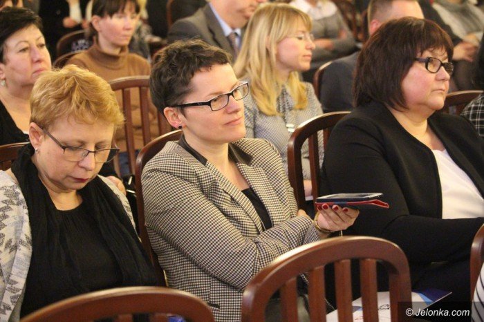 minister-zalewska-jelenia-gora-zyska-na-reformie-foto-66528