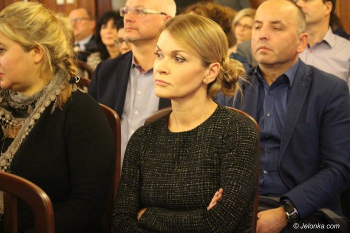 minister-zalewska-jelenia-gora-zyska-na-reformie-foto-66528