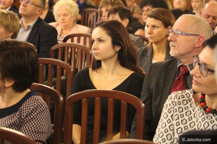 minister-zalewska-jelenia-gora-zyska-na-reformie-foto-66528