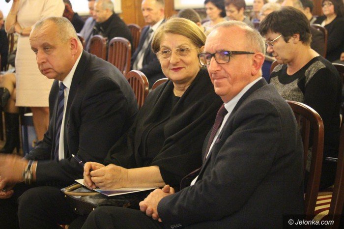 minister-zalewska-jelenia-gora-zyska-na-reformie-foto-66528