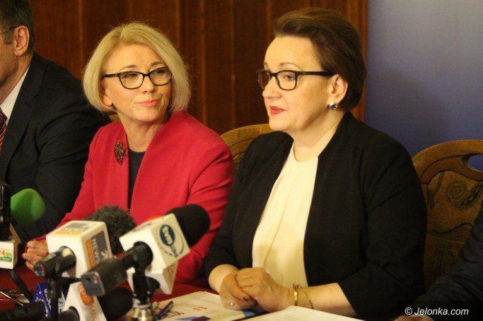 minister-zalewska-jelenia-gora-zyska-na-reformie-foto-66528