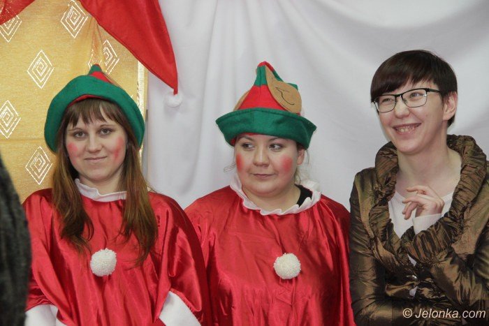 wolontariusze-fundacji-orange-z-usmiechem-dla-dzieci-foto-66538