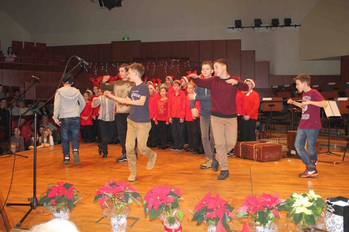 dwojka-z-jasekami-w-filharmonii-foto-66540