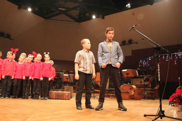 dwojka-z-jasekami-w-filharmonii-foto-66540