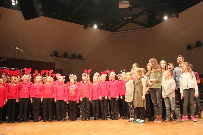 dwojka-z-jasekami-w-filharmonii-foto-66540