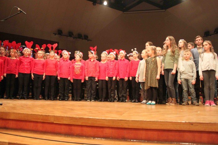 dwojka-z-jasekami-w-filharmonii-foto-66540