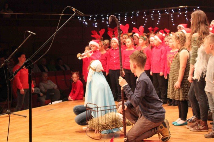 dwojka-z-jasekami-w-filharmonii-foto-66540