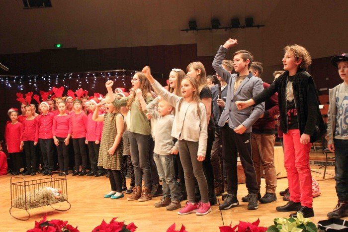 dwojka-z-jasekami-w-filharmonii-foto-66540