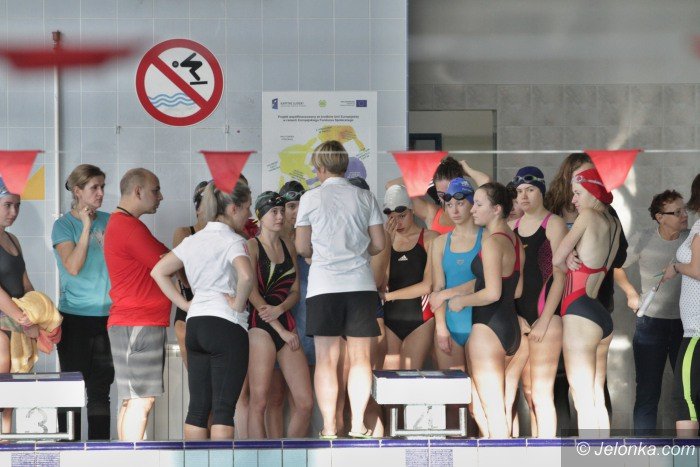scigali-sie-pywacy-ze-szko-srednich-i-gimnazjalnych-foto-66543