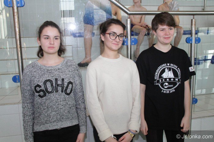 scigali-sie-pywacy-ze-szko-srednich-i-gimnazjalnych-foto-66543