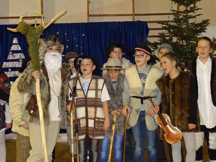tumy-na-kiermaszu-bozonarodzeniowym-w-sobieszowie-foto-66587