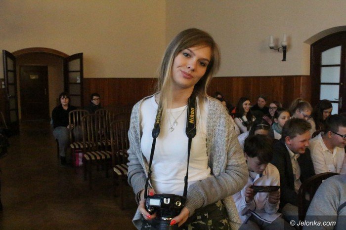 studenci-i-dzieci-wspolnie-spiewali-koledy-foto-66589