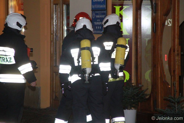 pozar-w-hotelu-europa-58-osob-ewakuowano-foto-video-66605