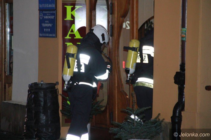pozar-w-hotelu-europa-58-osob-ewakuowano-foto-video-66605