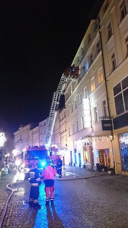 pozar-w-hotelu-europa-58-osob-ewakuowano-foto-video-66605