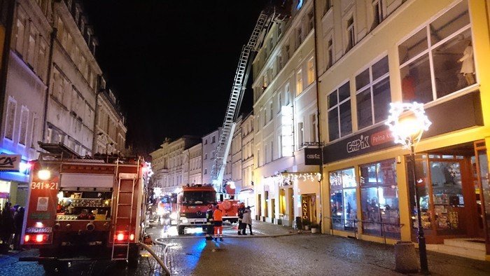 pozar-w-hotelu-europa-58-osob-ewakuowano-foto-video-66605