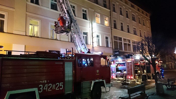 pozar-w-hotelu-europa-58-osob-ewakuowano-foto-video-66605
