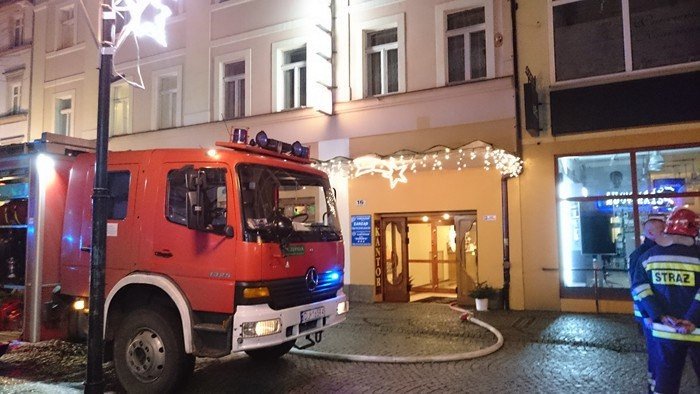 pozar-w-hotelu-europa-58-osob-ewakuowano-foto-video-66605