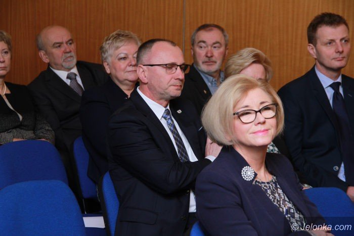 nowe-karetki-dla-pogotowia-ratunkowego-foto-66647