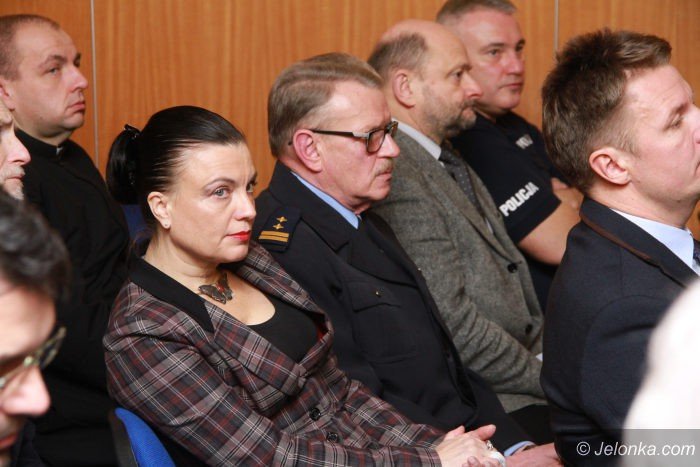 nowe-karetki-dla-pogotowia-ratunkowego-foto-66647