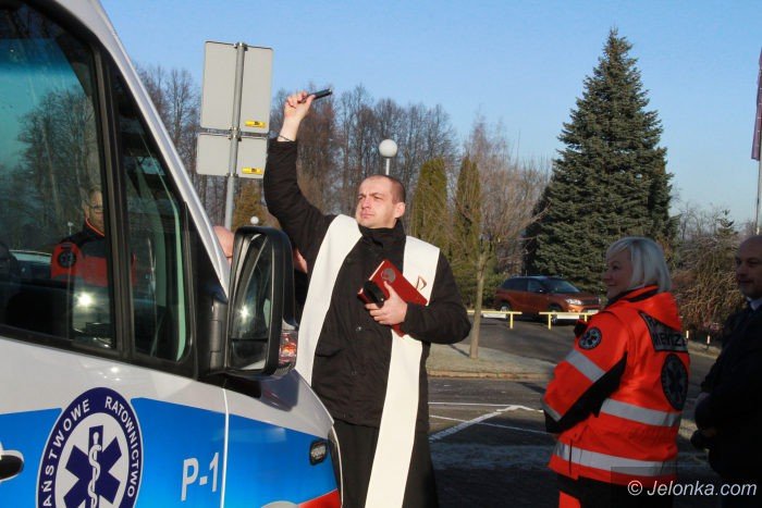 nowe-karetki-dla-pogotowia-ratunkowego-foto-66647