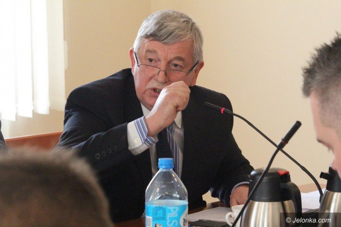 w-radzie-karpacza-poziom-dyskusji-siega-bruku-foto-66681