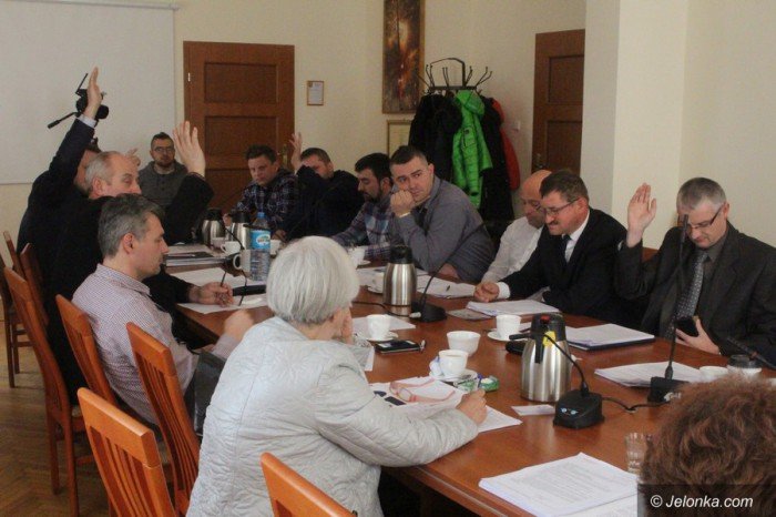 w-radzie-karpacza-poziom-dyskusji-siega-bruku-foto-66681