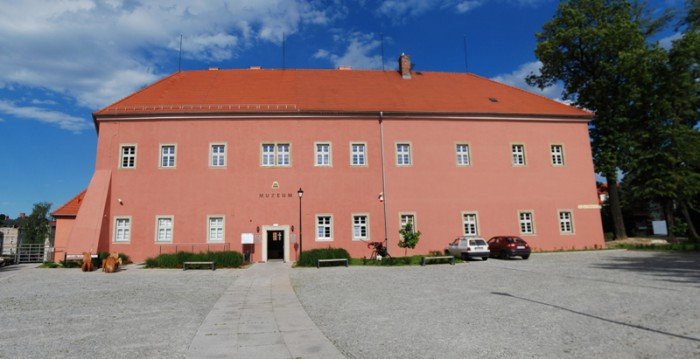 Siedziba Muzeum Przyrodniczego w Jeleniej Górze – dawna Biblioteka