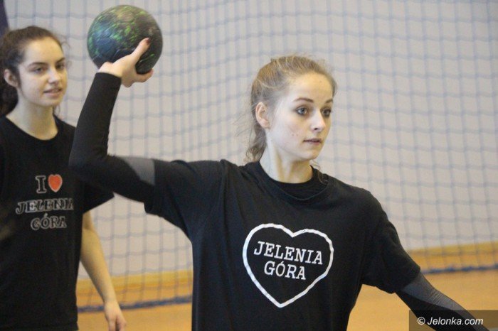juniorki-powalcza-w-gliwicach-foto-66772